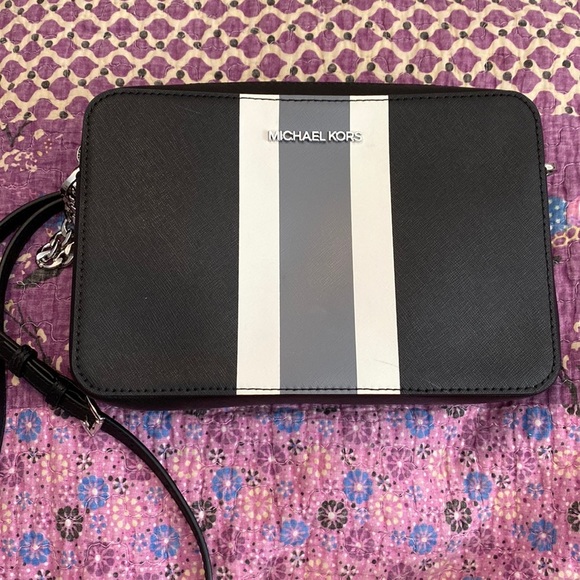 Michael Kors Jet set cross body bag - Picture 1 of 9